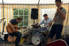 Unplugged at Fleamarket